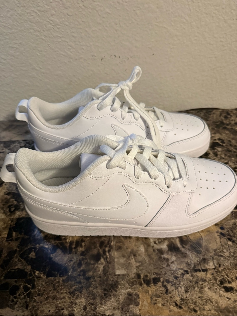Nike Shoes NEW (no box) - Picture 2 of 3